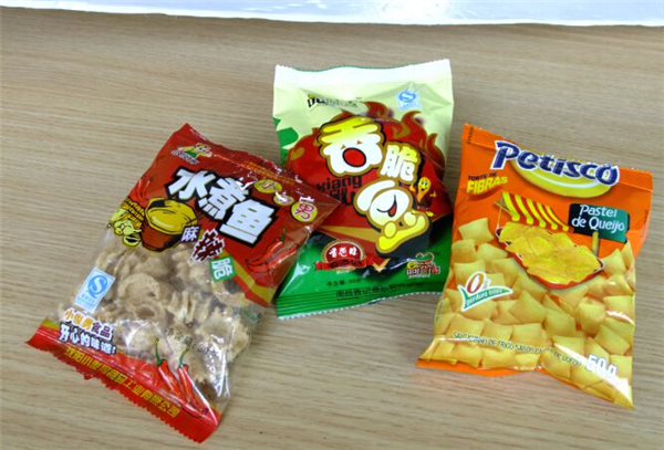 什么是-a-a-small-packaged-snack-packaging-machine3